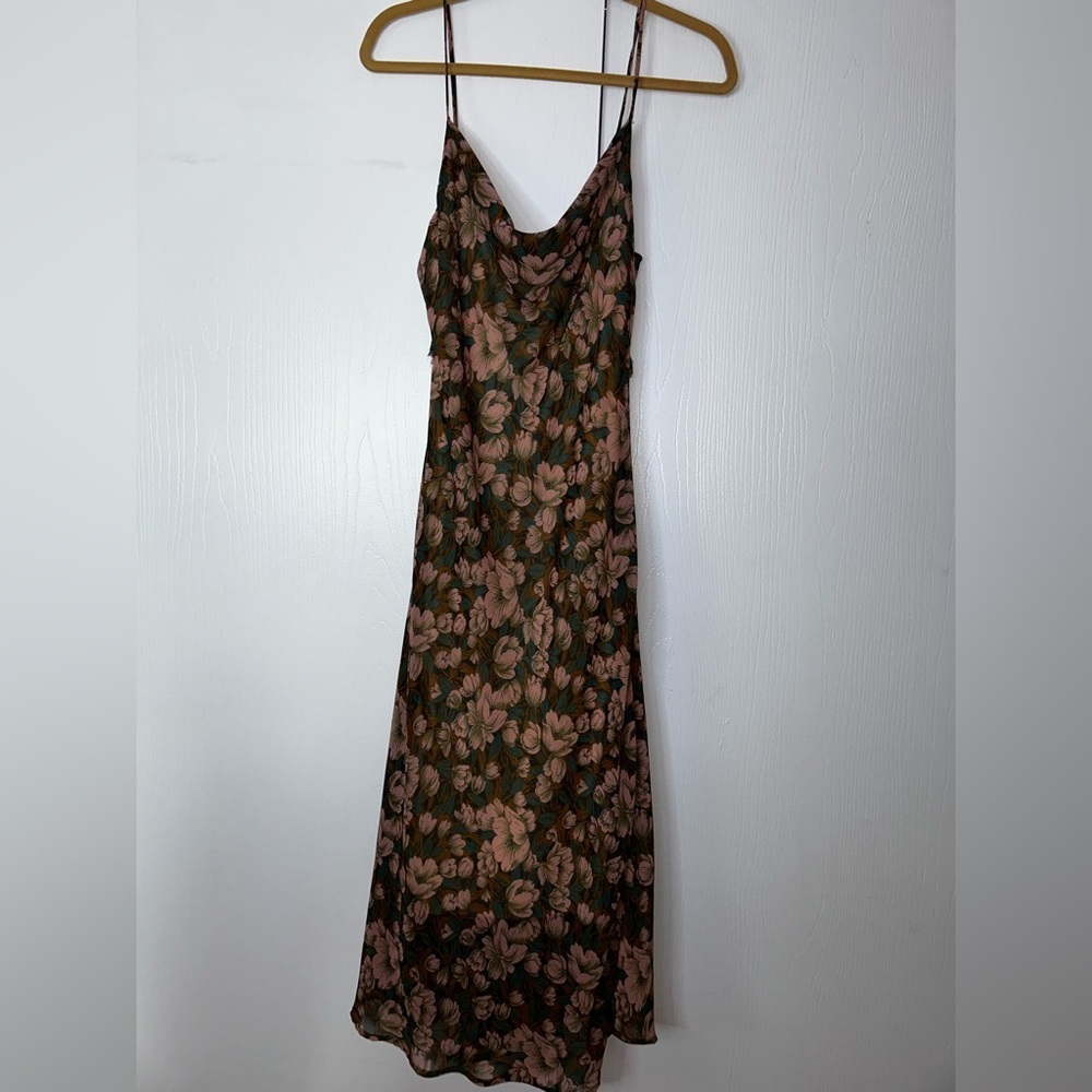 NWOT Spaghetti strap floral maxi dress